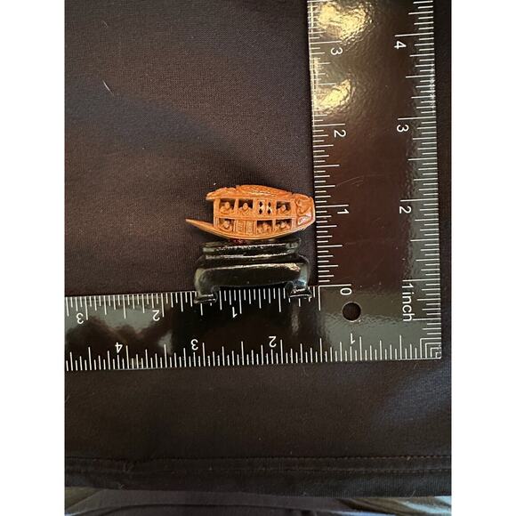 Vintage Asian Carved Olive Fruit Pit Boat‎ Sculpture with Stand Mini Figurine - Picture 11 of 11